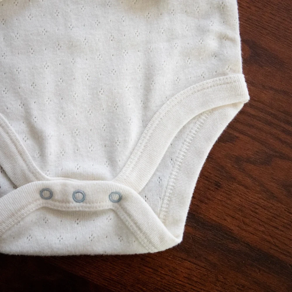 NWOT Baby Boden Pointelle Long Sleeve Onesie - Picture 8 of 9